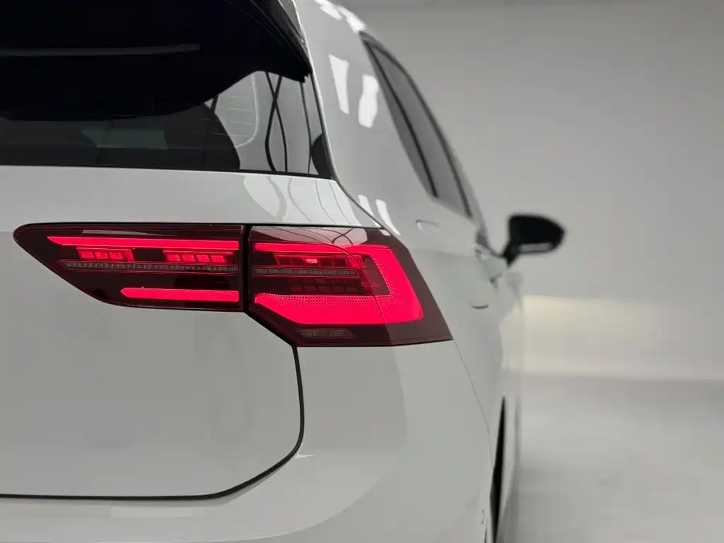 Volkswagen Golf — миниатюра 12