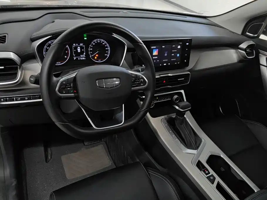 Geely Binyue — миниатюра 12