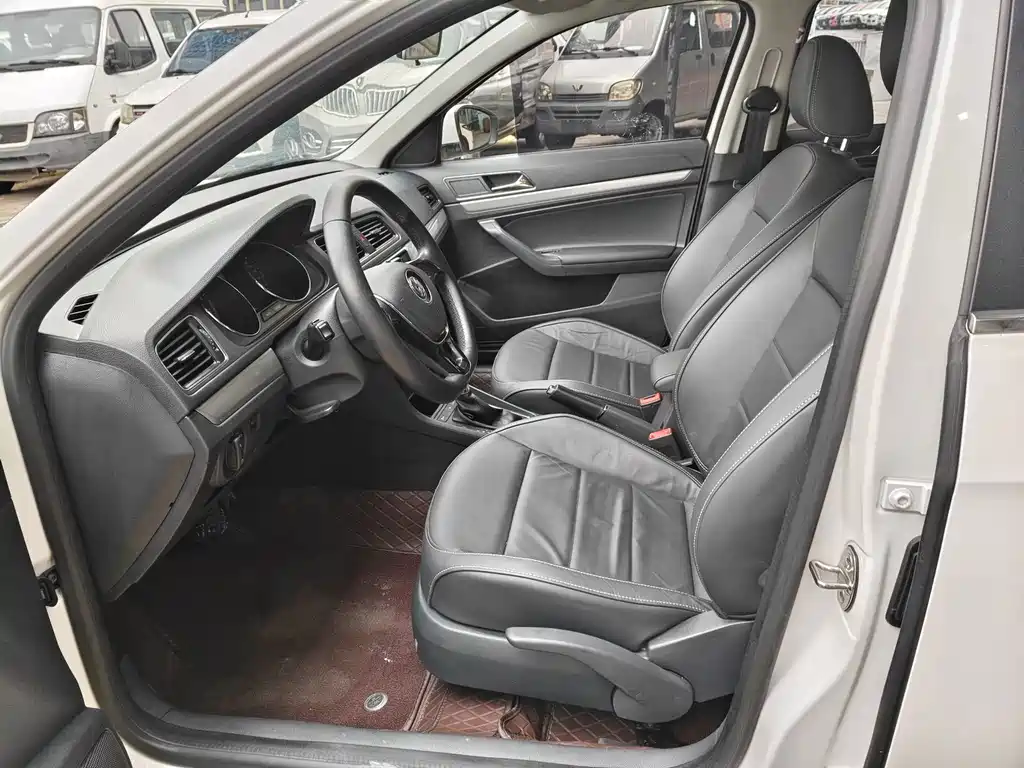 Volkswagen Lavida 230TSI DSG Comfort Edition, фото 4