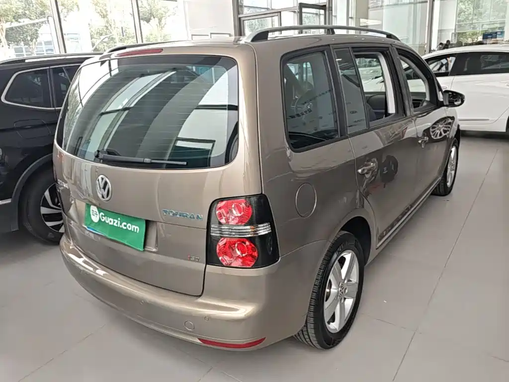 Volkswagen Touran — миниатюра 7