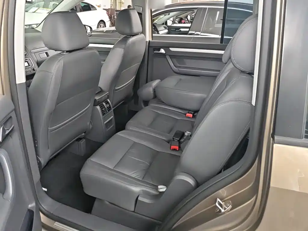 Volkswagen Touran — миниатюра 17