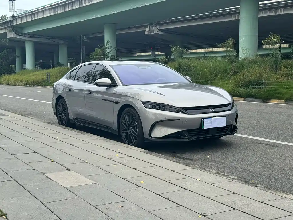 BYD Han — миниатюра 3