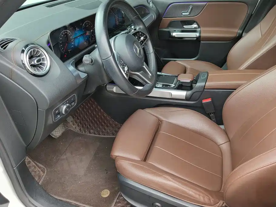 Mercedes-Benz GLB — миниатюра 9
