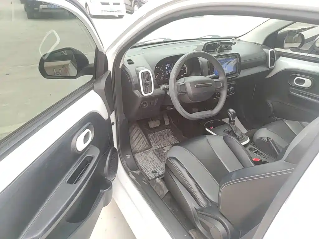 Roewe Clever — миниатюра 16