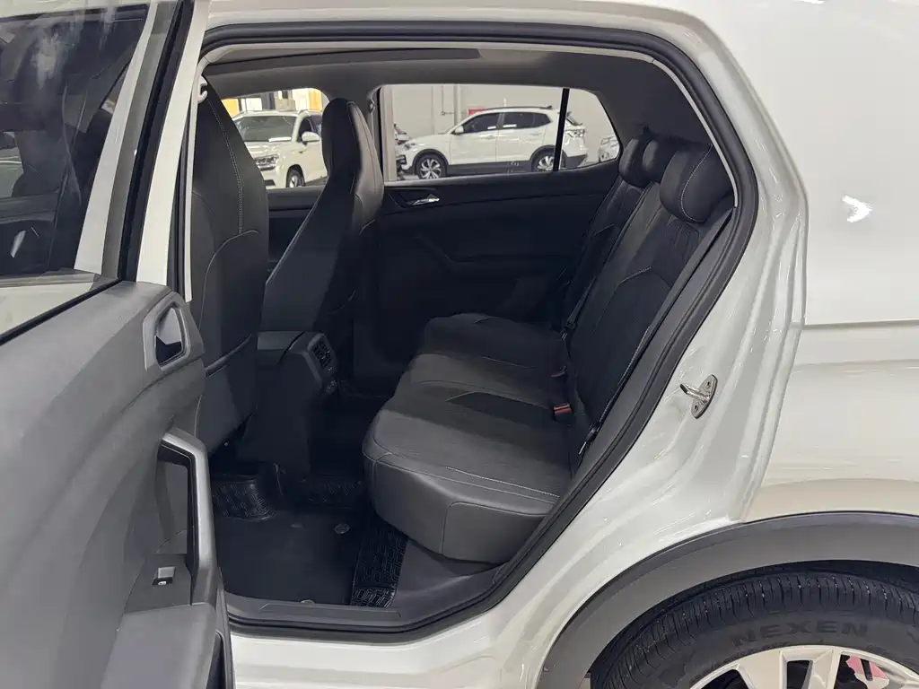Volkswagen T-Cross — миниатюра 7