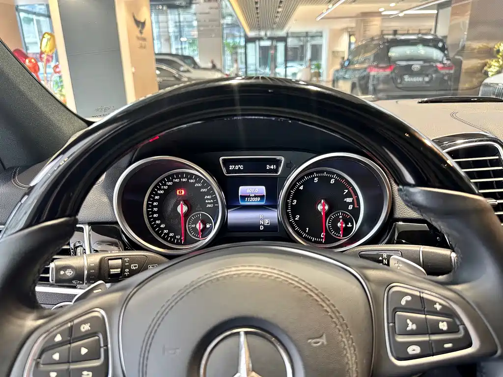 Mercedes-Benz GLS — миниатюра 14