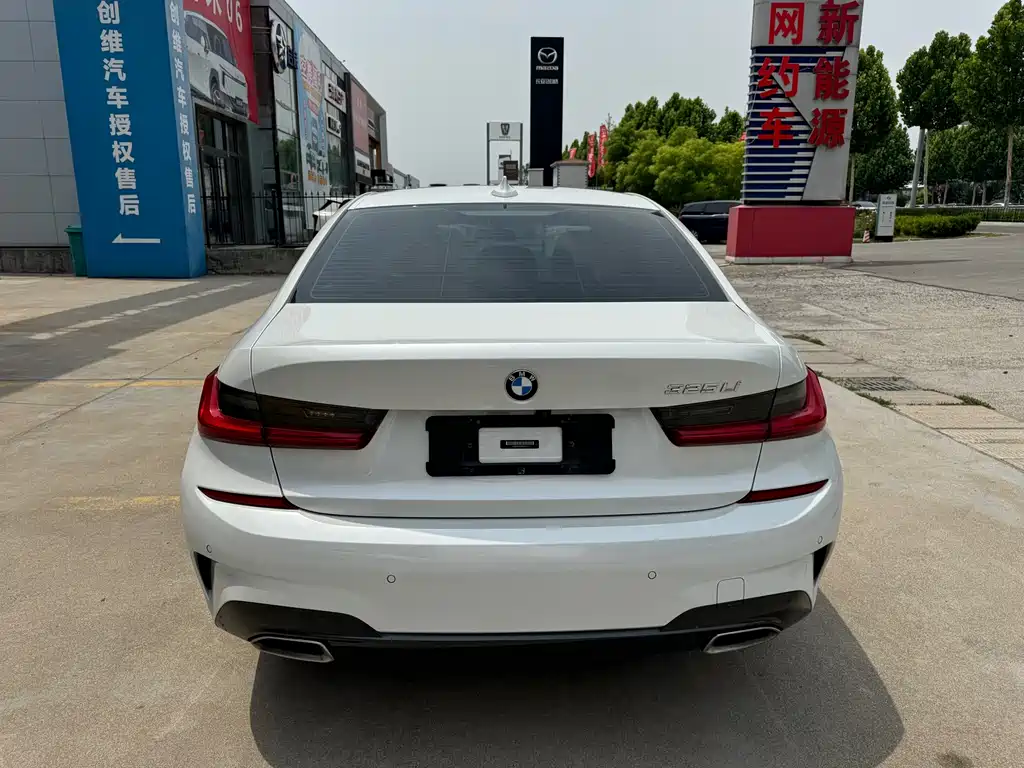 BMW 3 Series — миниатюра 14