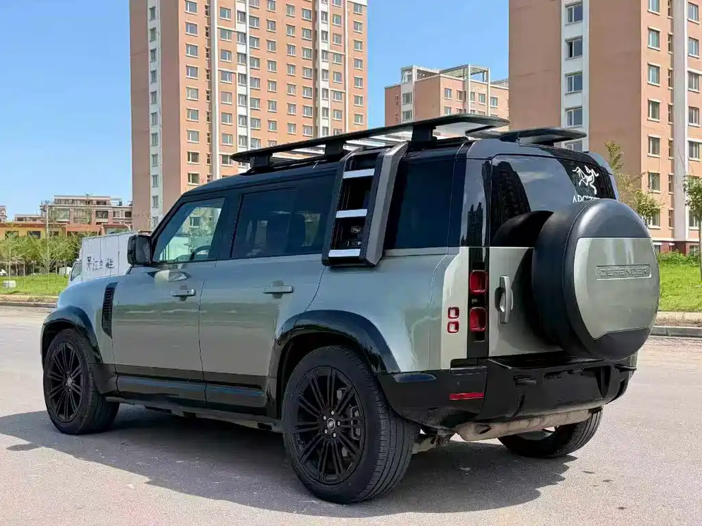 Land Rover Defender — миниатюра 9