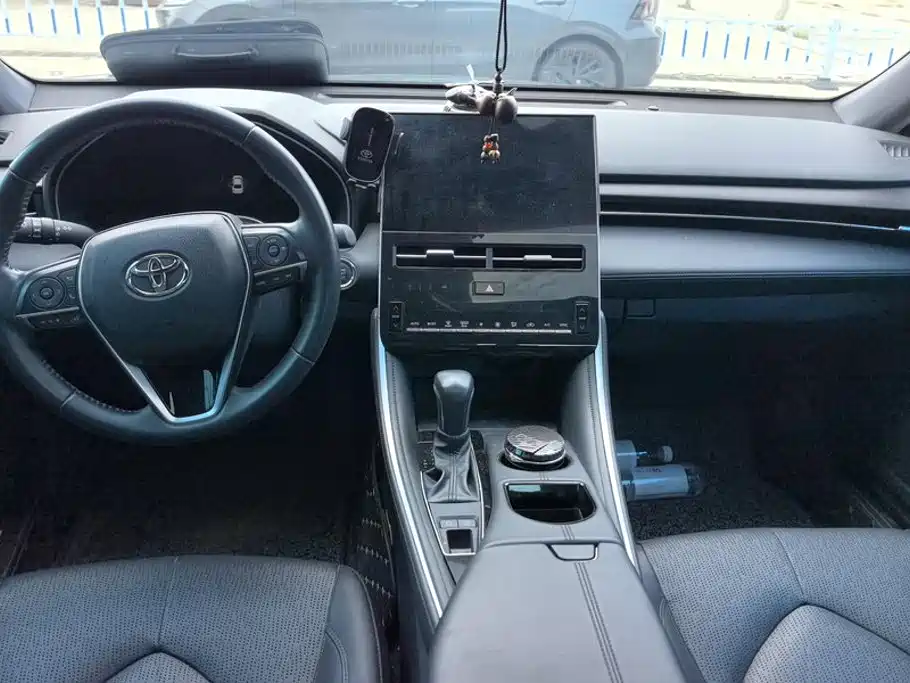 Toyota Avalon — миниатюра 12