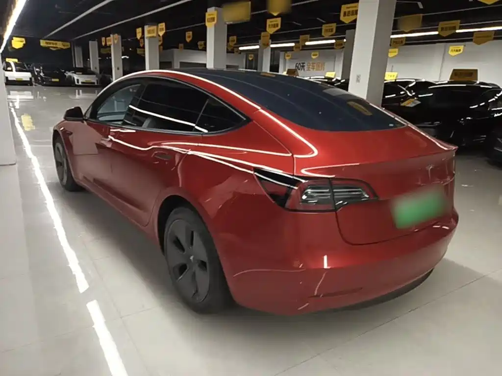 Tesla Model 3 — миниатюра 5