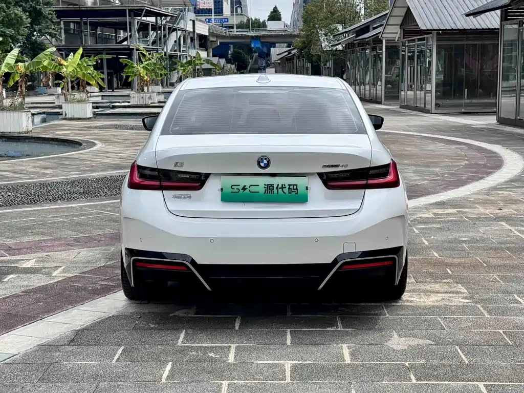 BMW i3 — миниатюра 12