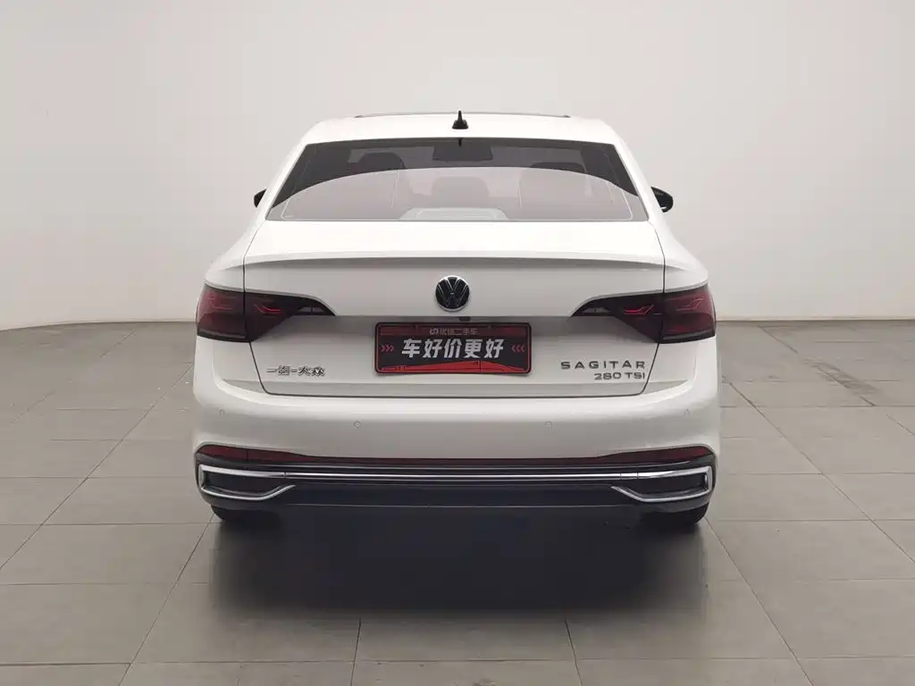 Volkswagen Sagitar