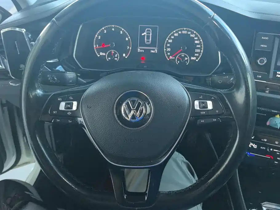 Volkswagen Sagitar — миниатюра 15