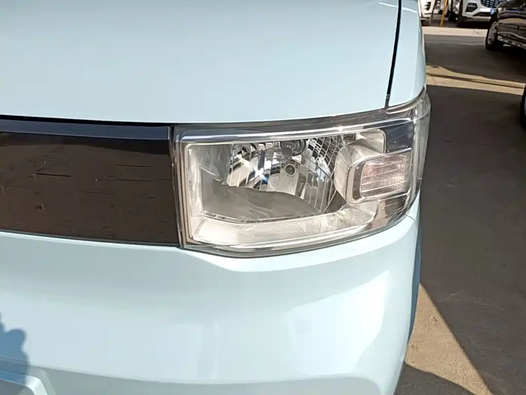 Wuling MINIEV — миниатюра 24