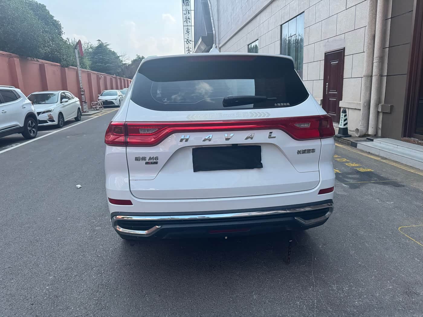 Haval Haval M6 1.5 л 2022 г. Белый, пробег 27000 км