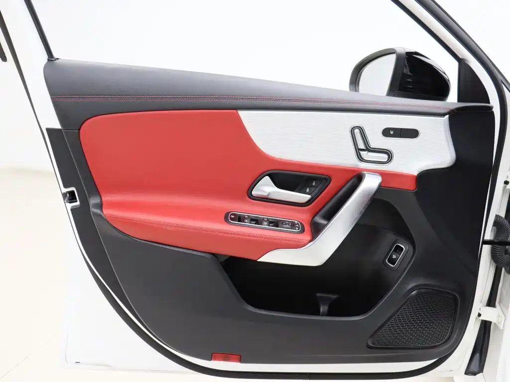 Mercedes-Benz A-Class AMG — миниатюра 5
