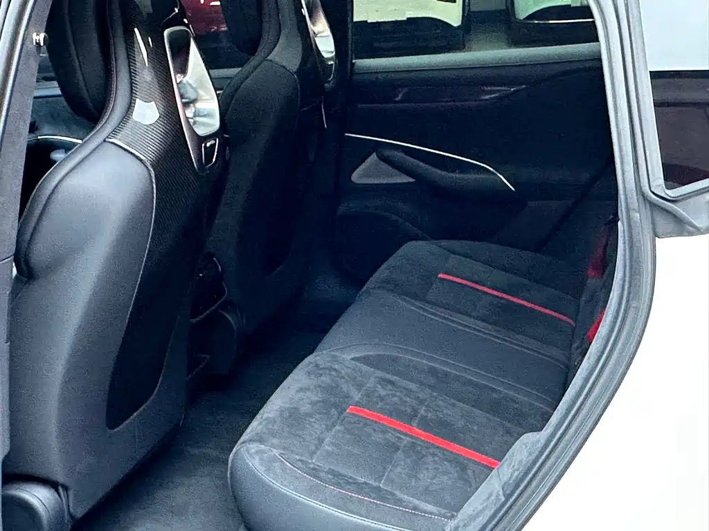 XIAOMI CAR XIAOMI SU7 ULTRA