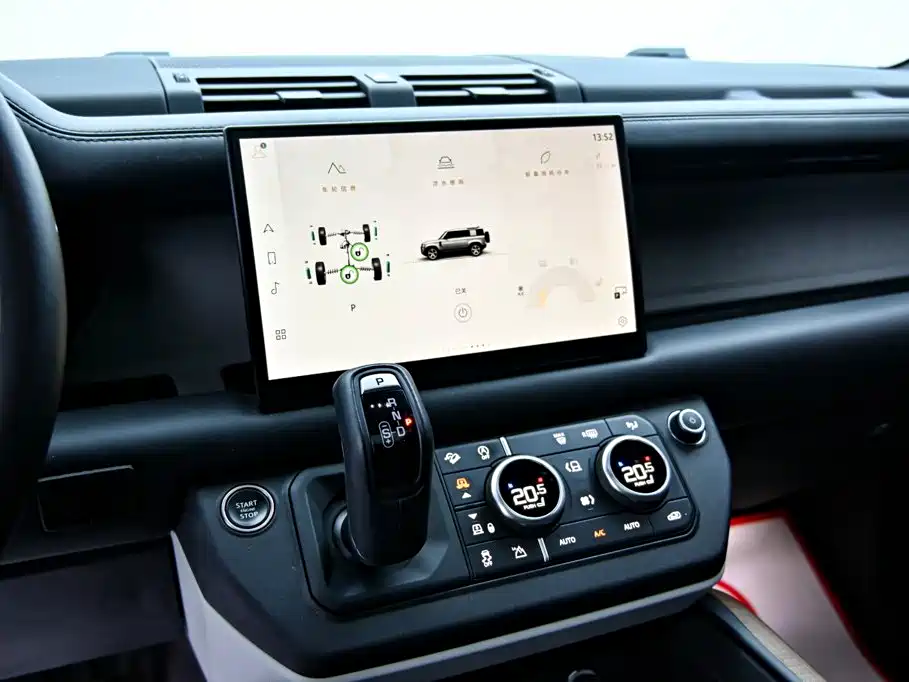 Land Rover Defender — миниатюра 18