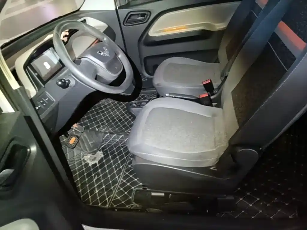 Wuling MINIEV — миниатюра 15