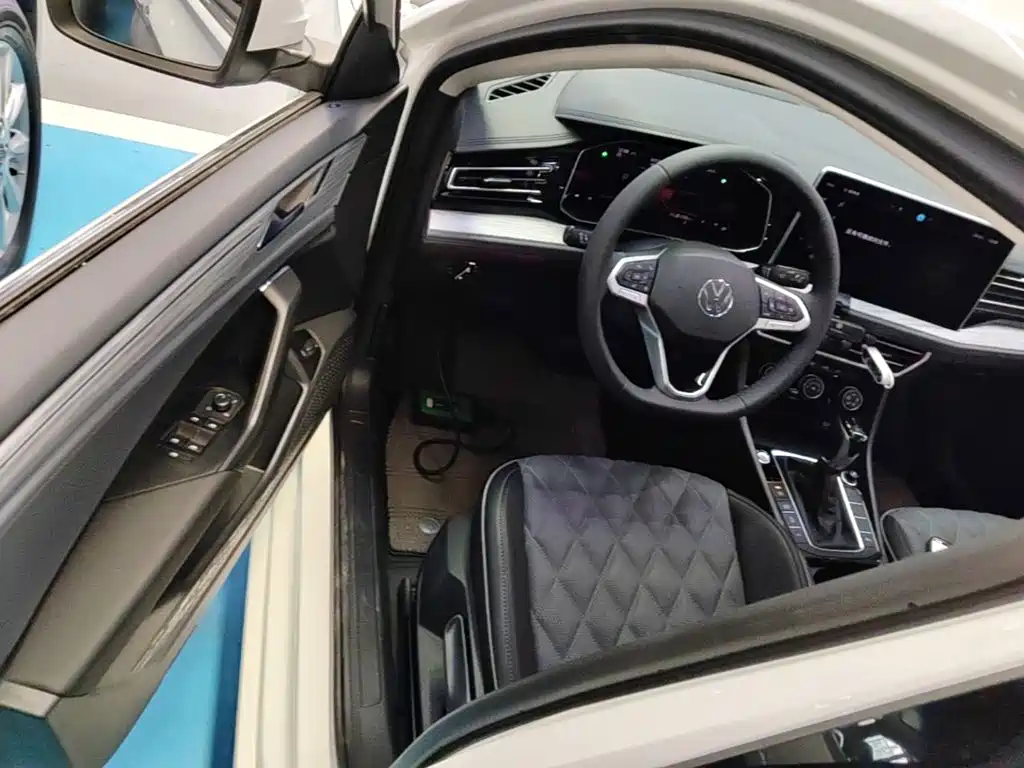 Volkswagen Sagitar — миниатюра 16