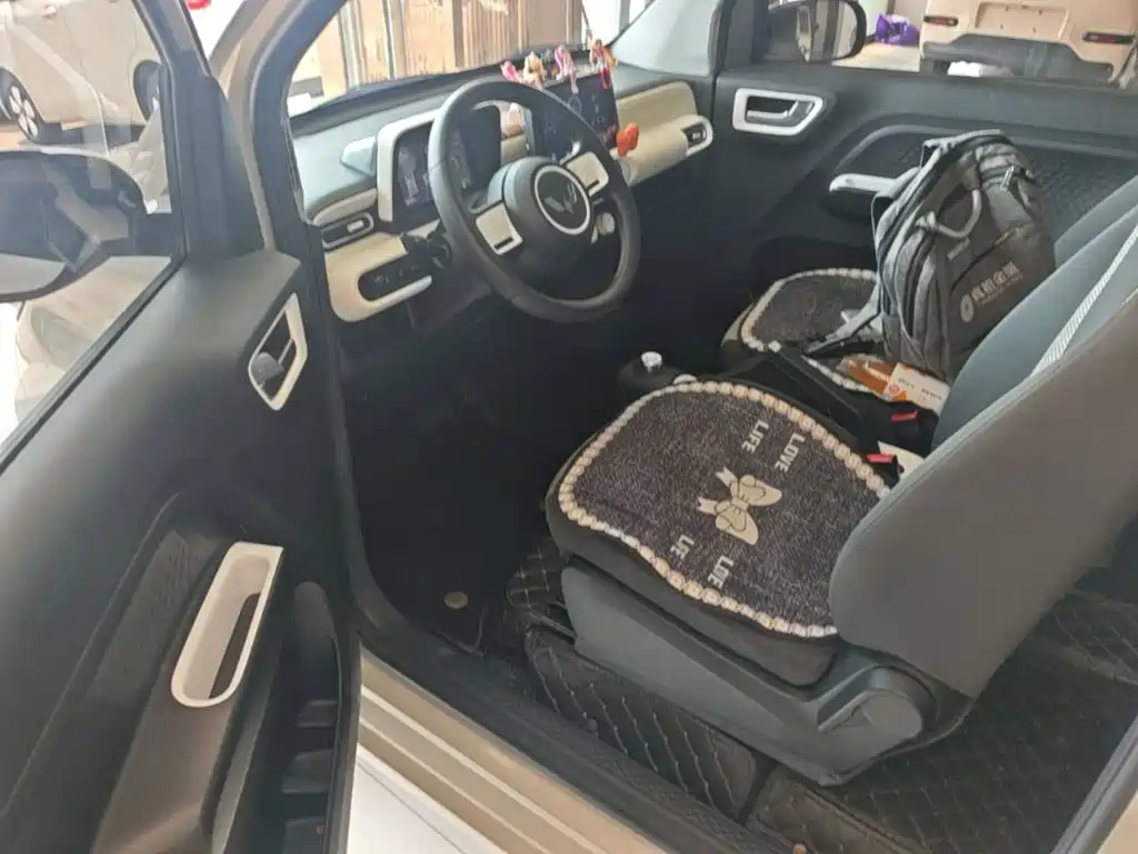 Wuling MINIEV — миниатюра 16