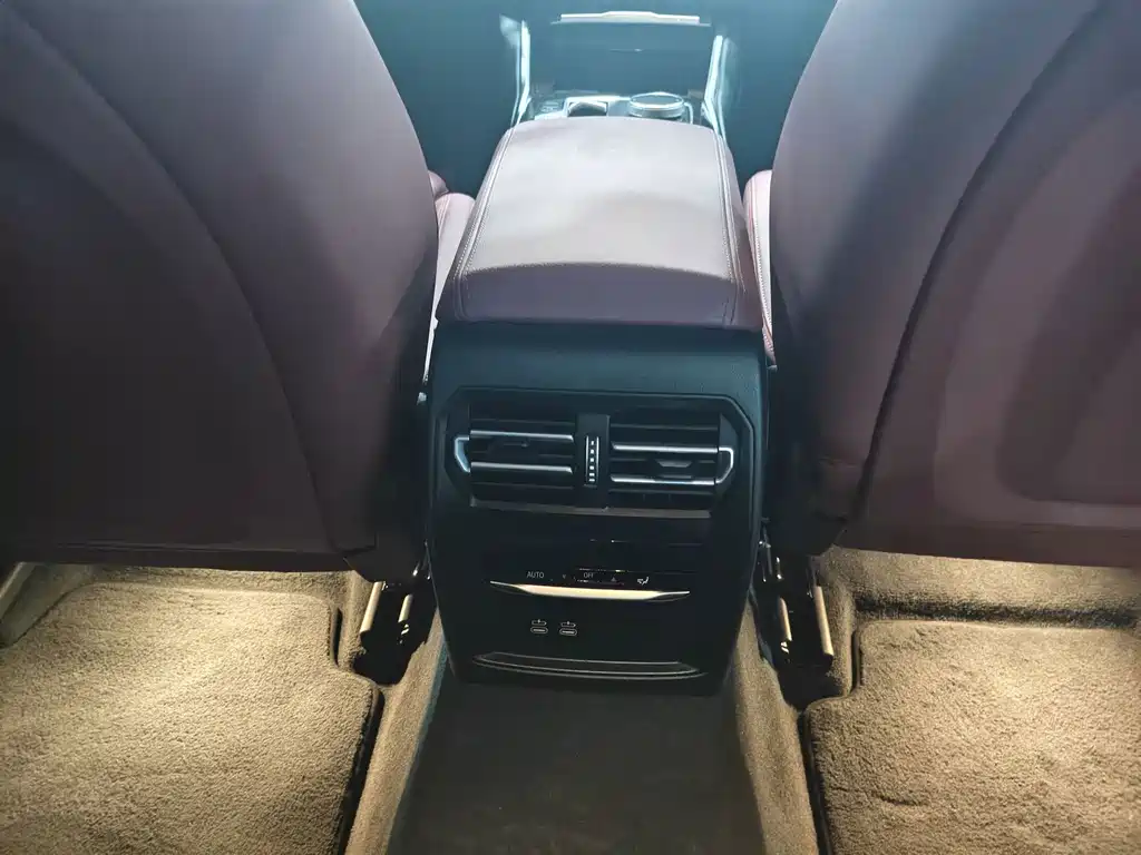 BMW 3 Series — миниатюра 12