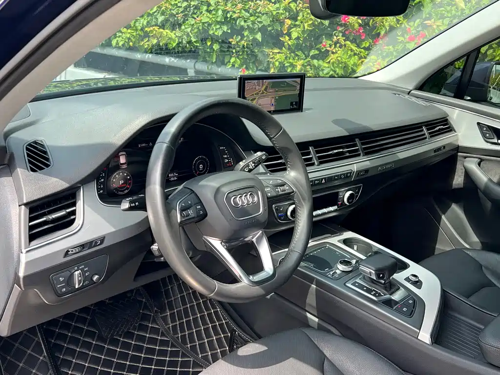 Audi Q7 2019 45 TFSI S line Sport