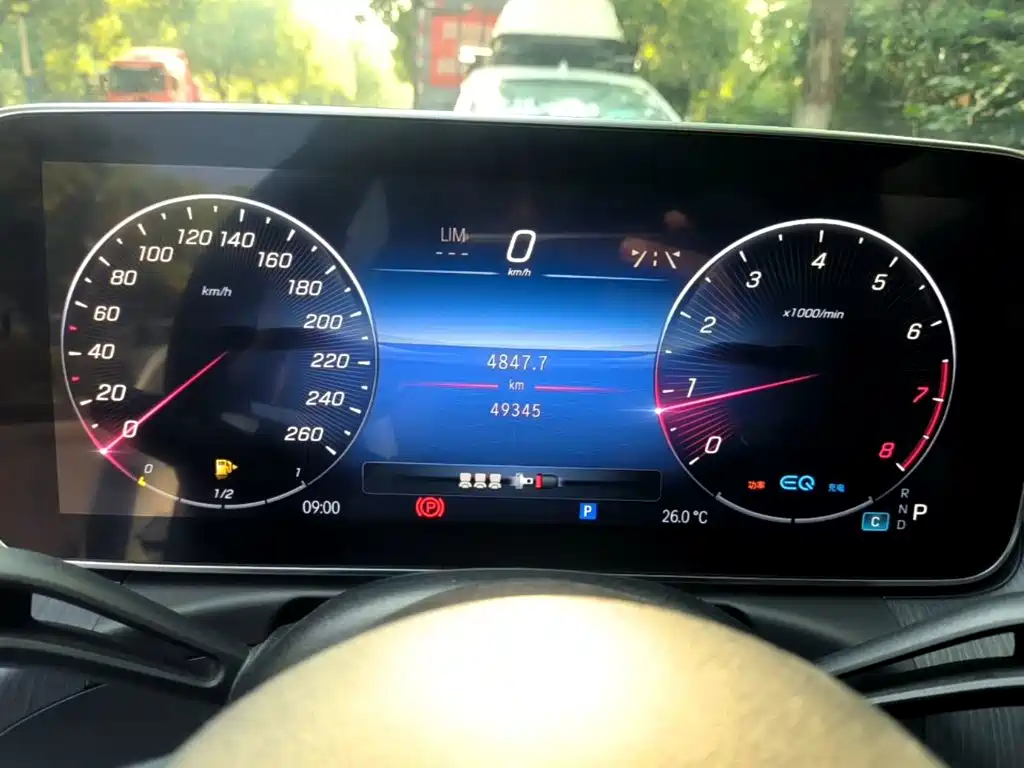 Mercedes-Benz C-Class — миниатюра 12