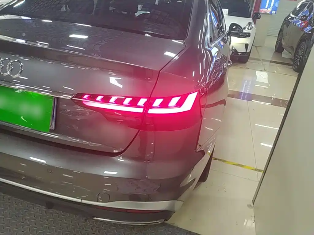 Audi A4L — миниатюра 8