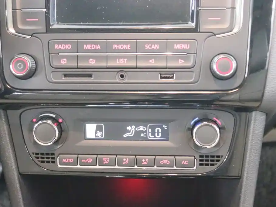 Volkswagen Polo — миниатюра 8