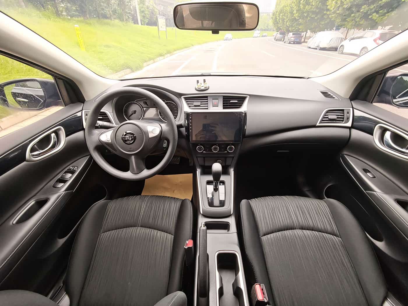Nissan Sylphy 1.6 л 2026 г. Чёрный, пробег 4600 км