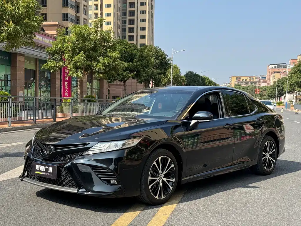 Toyota Camry 2019