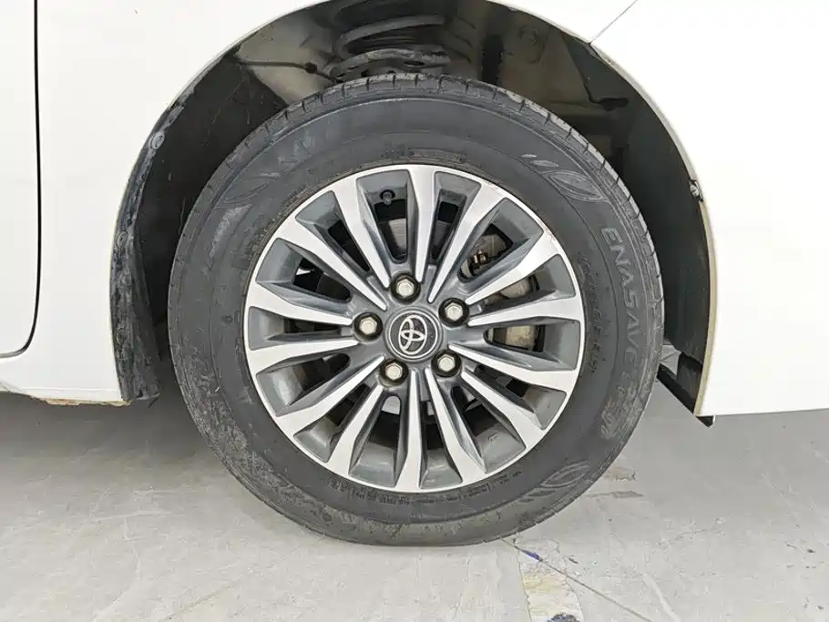 Toyota Corolla — миниатюра 6