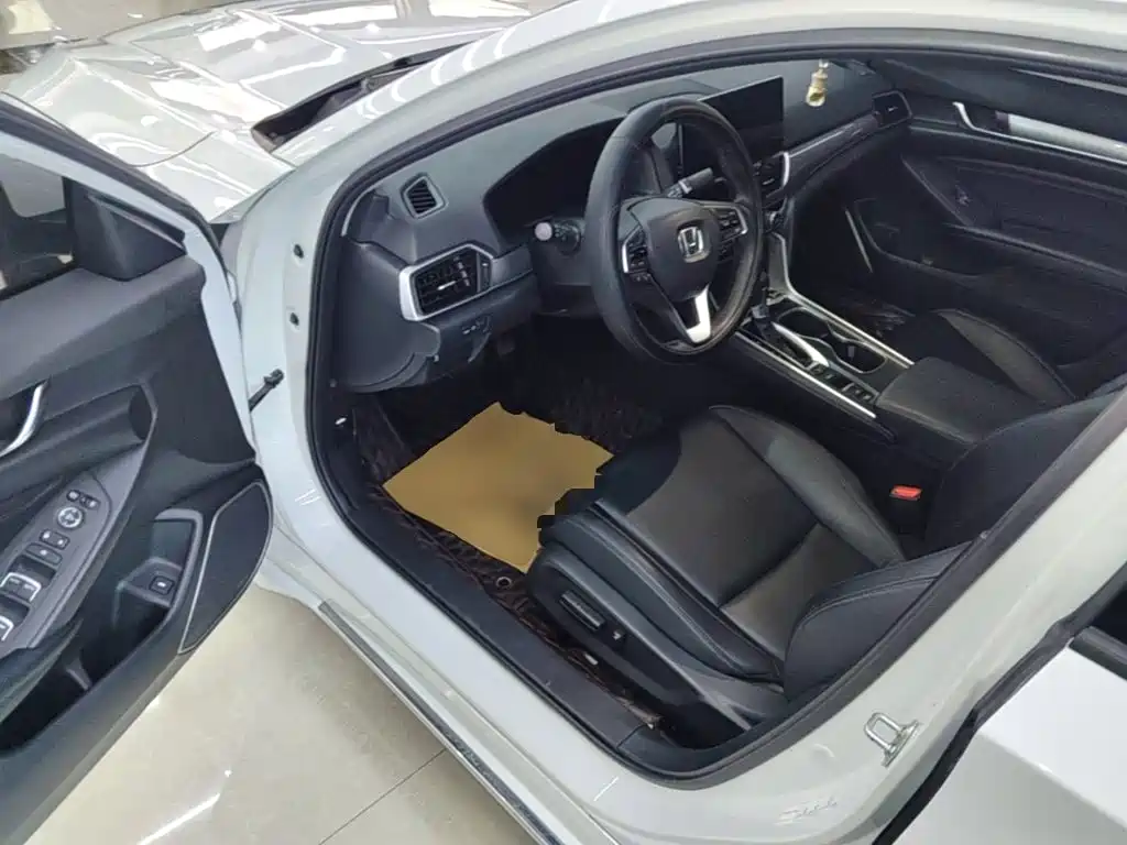Honda Accord — миниатюра 16