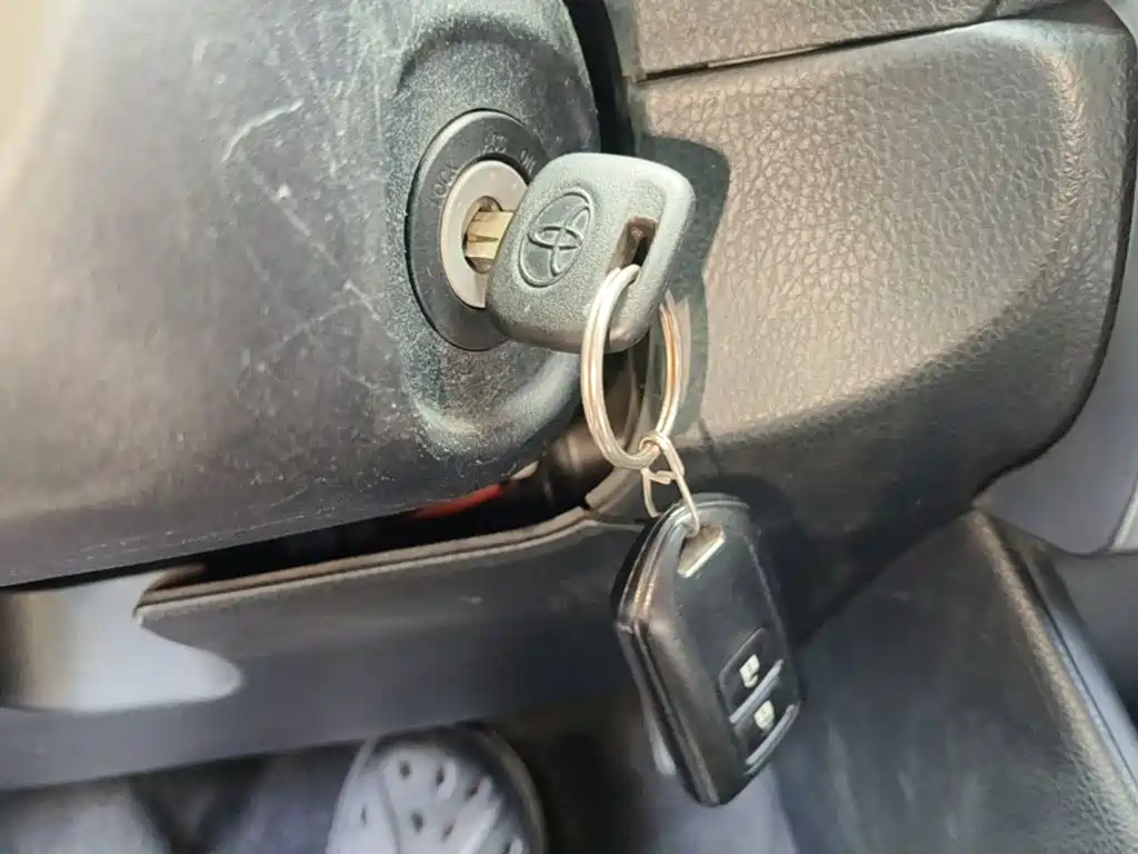 Toyota Yaris L — миниатюра 9