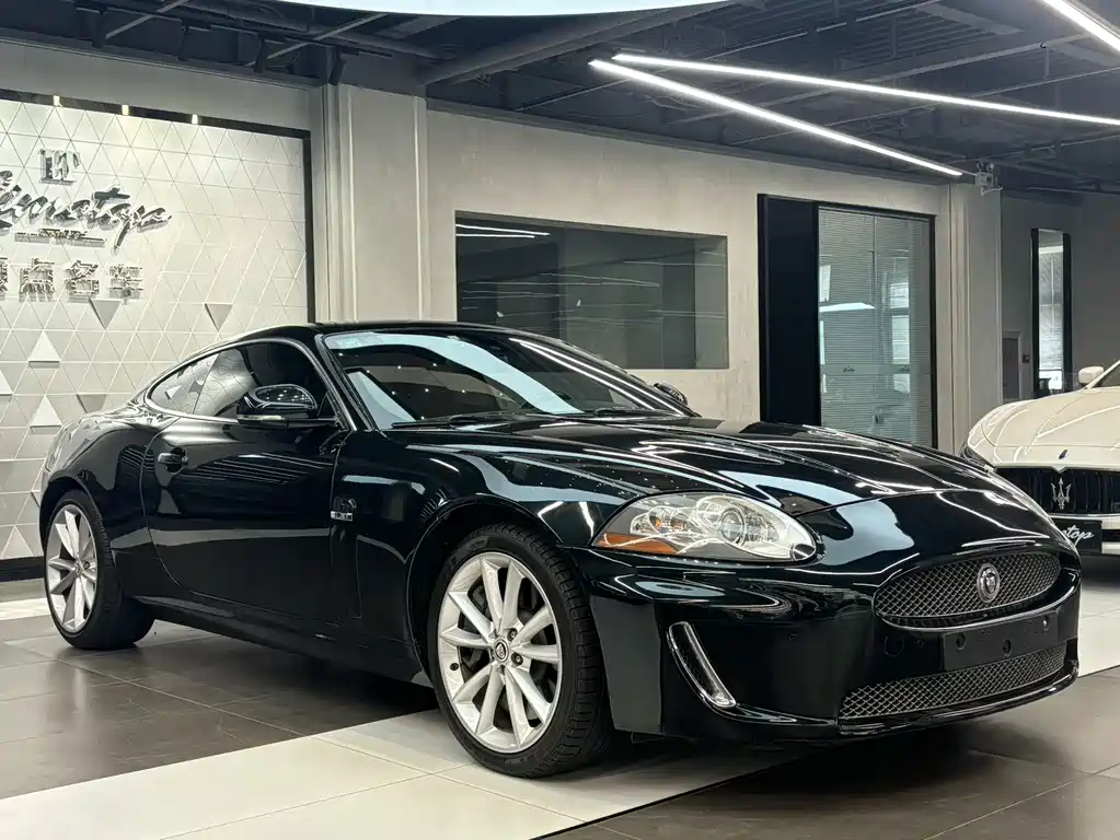 Jaguar XK
