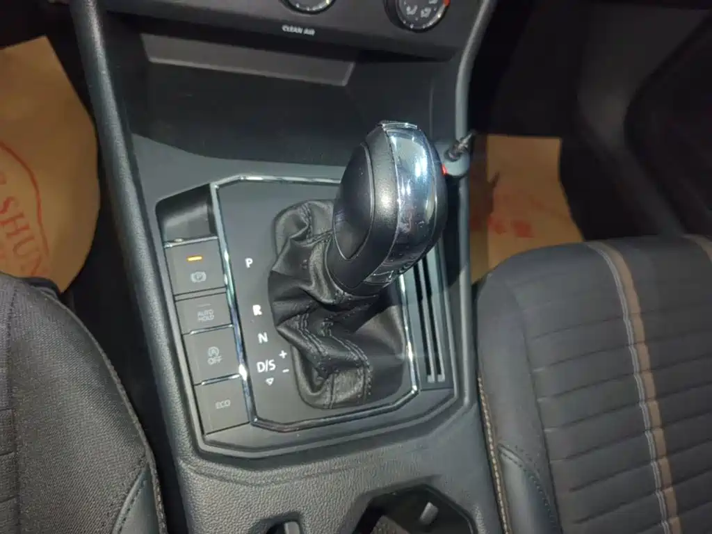 Volkswagen Lavida — миниатюра 14