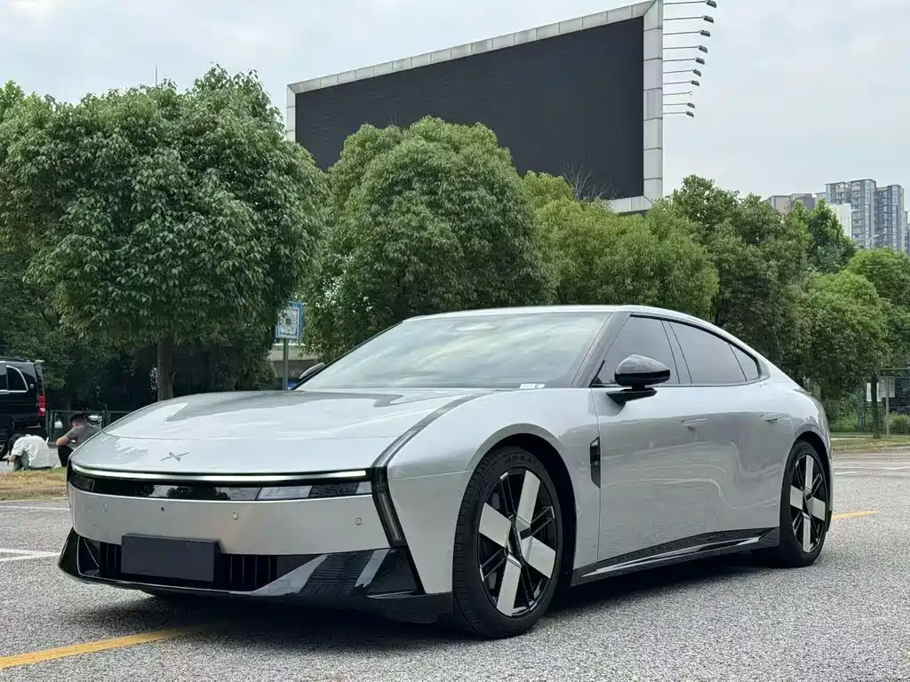 XPENG P7