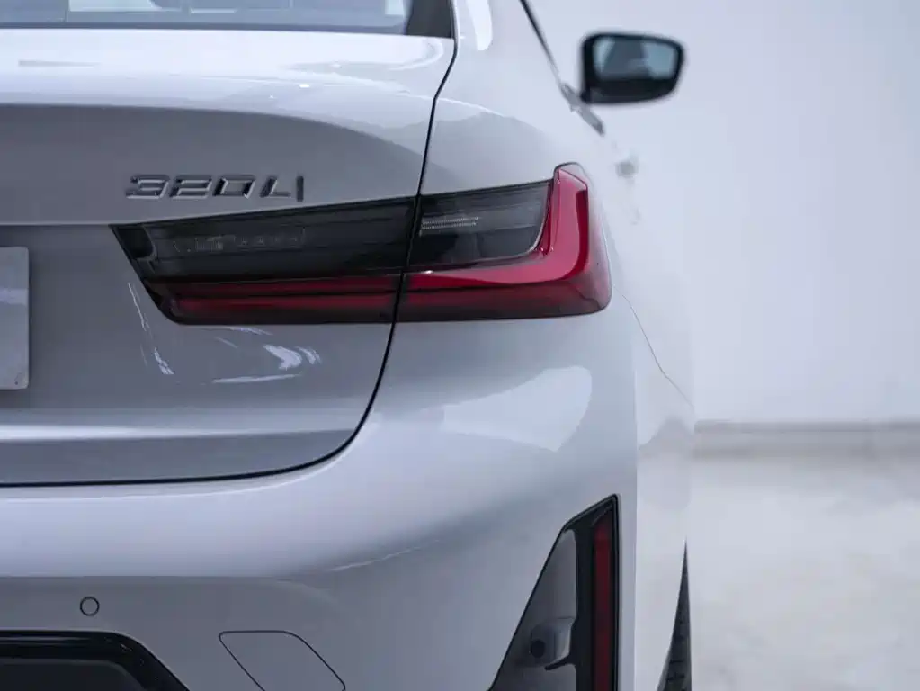 BMW 3 Series — миниатюра 18