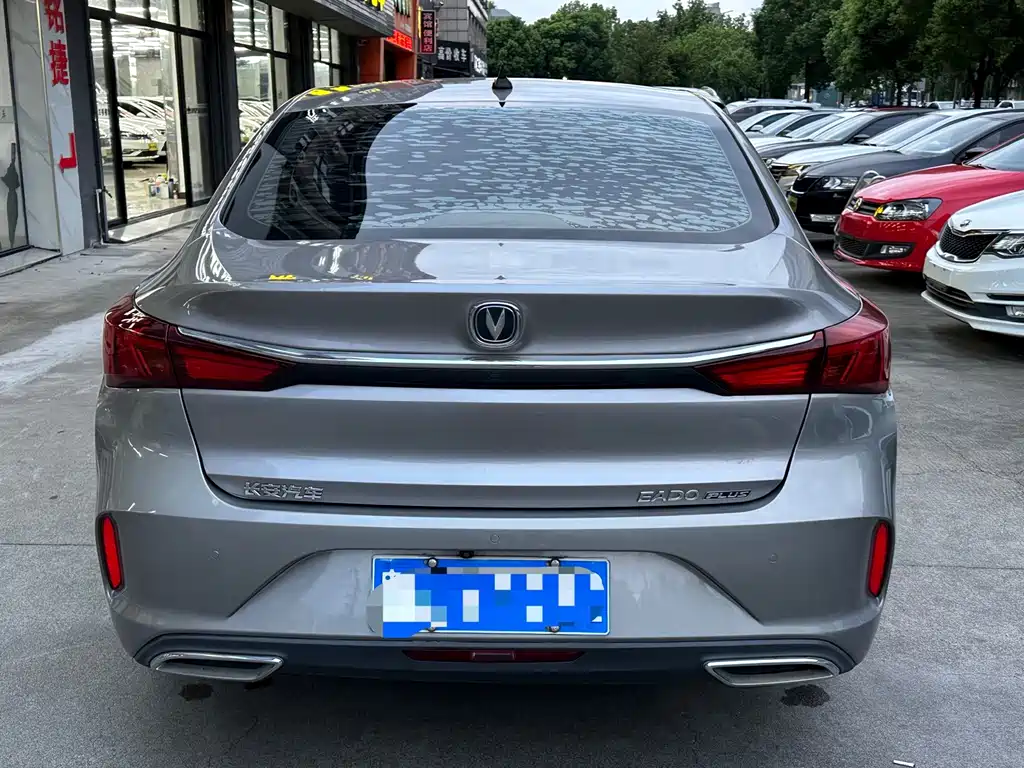 Changan Eado — миниатюра 5