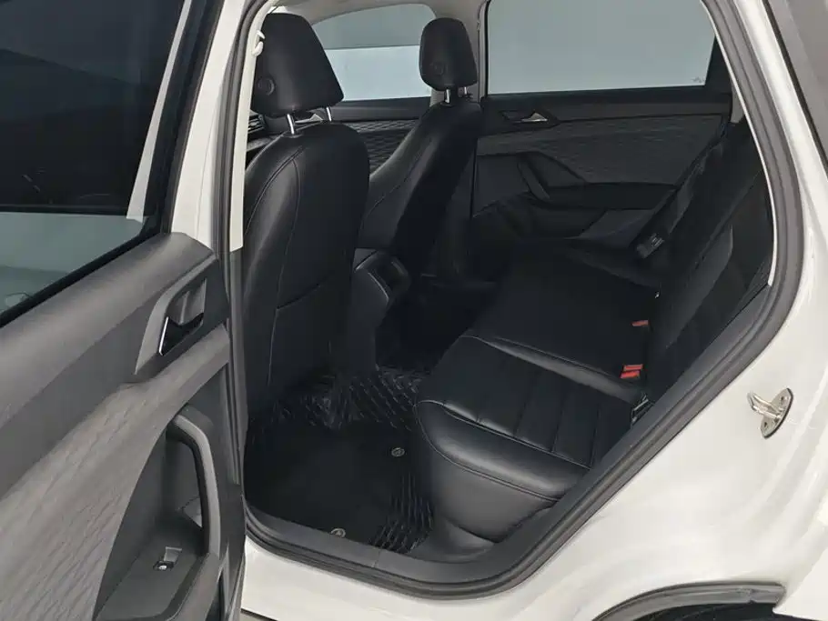 Volkswagen Tharu — миниатюра 11