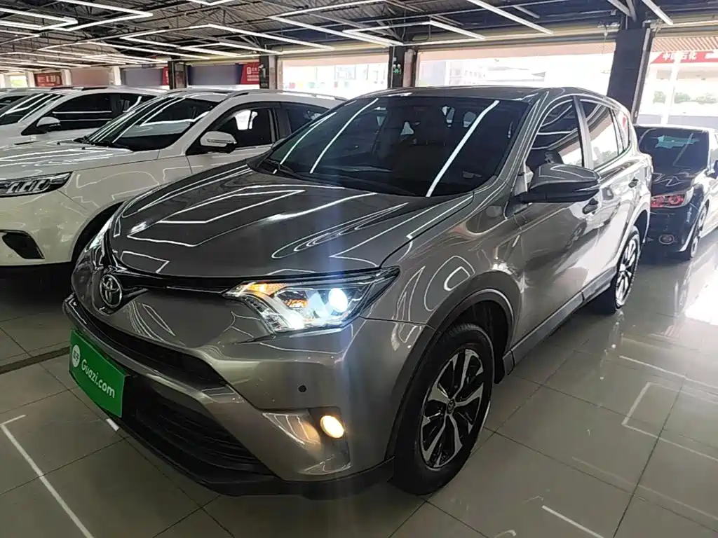 Toyota RAV4 — миниатюра 2