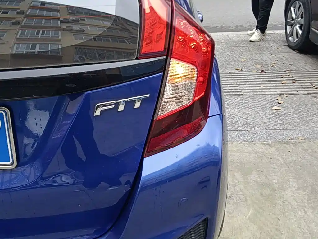 Honda Fit — миниатюра 8