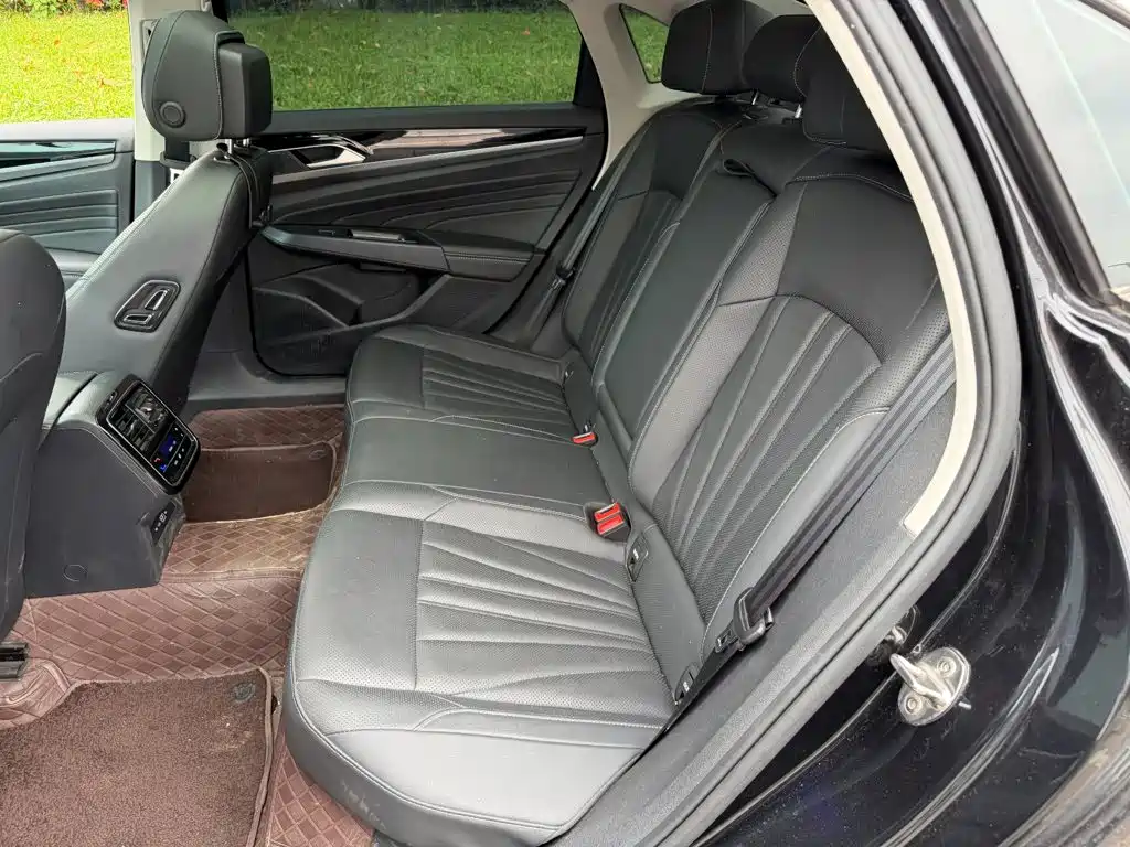 Volkswagen Passat — миниатюра 12