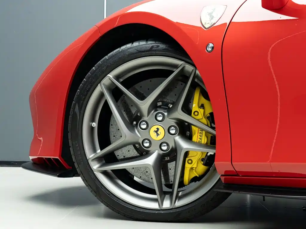 Ferrari F8 — миниатюра 8