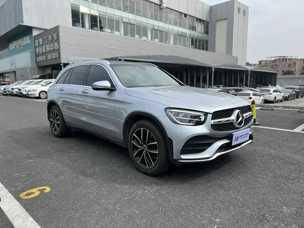 MERCEDES-BENZ GLC