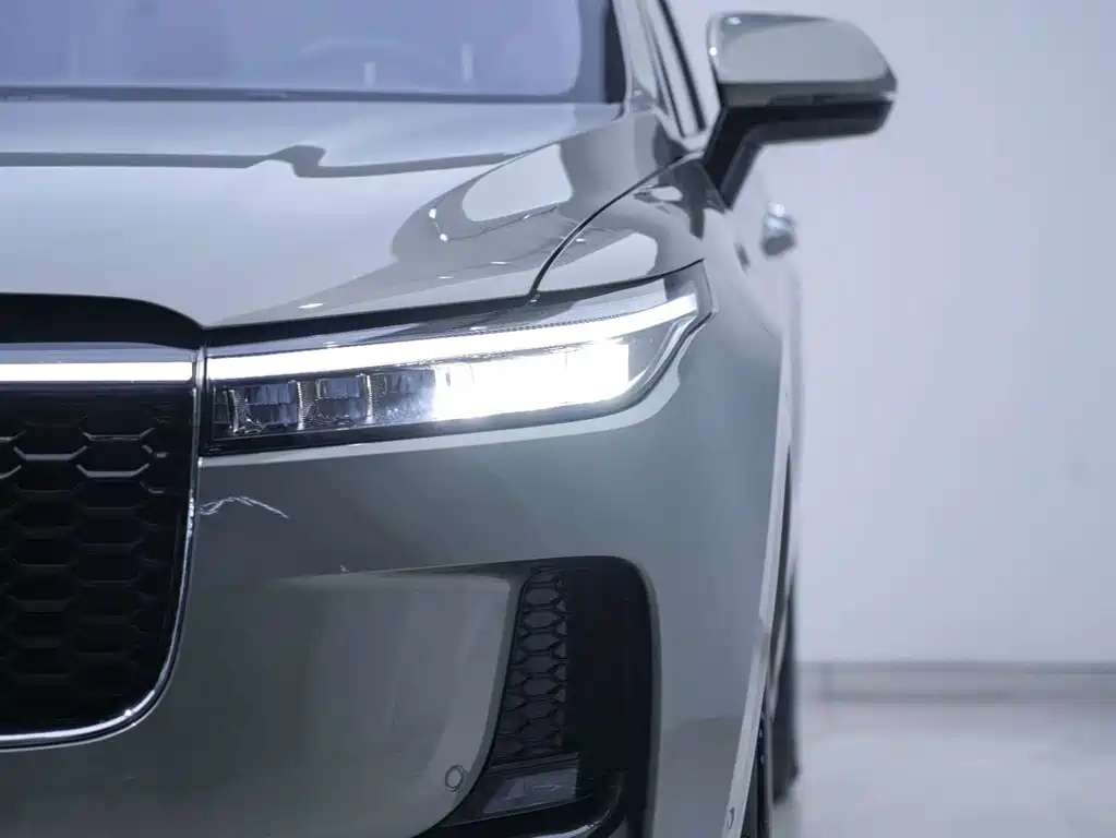 Li Auto Li ONE — миниатюра 8