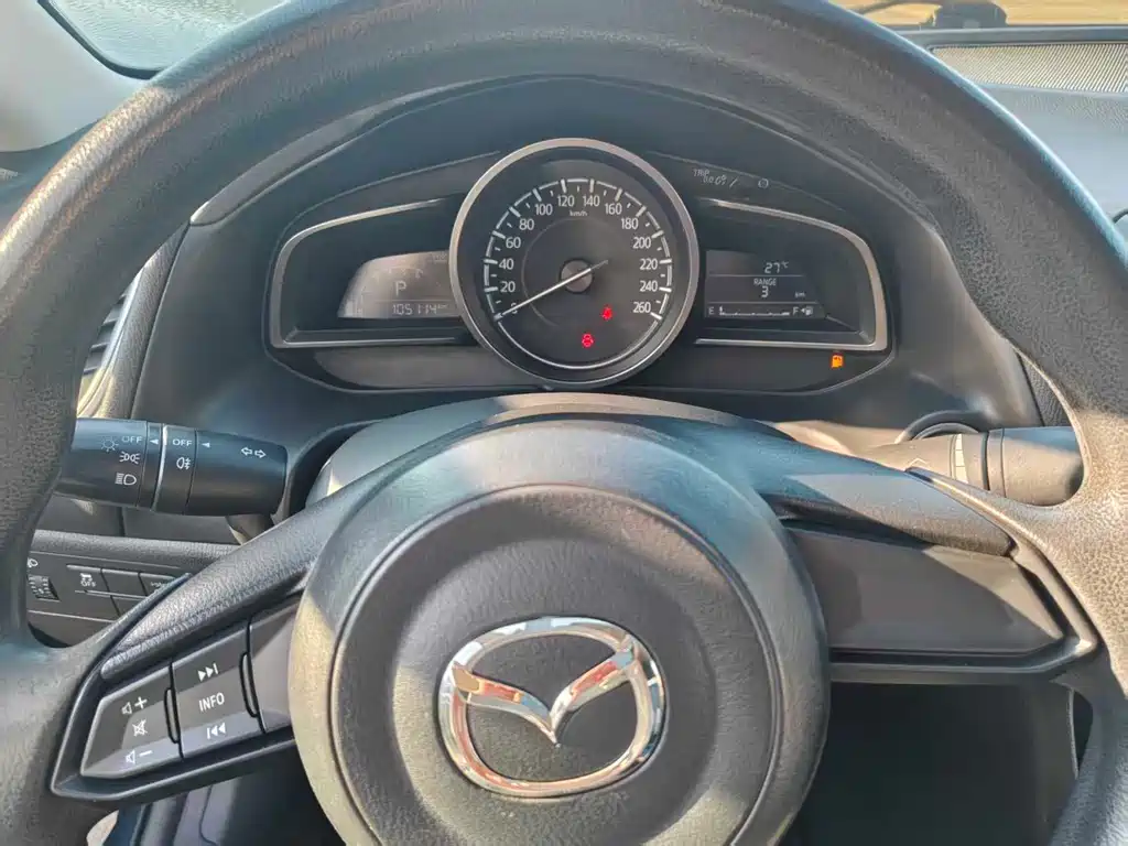 Mazda 3 Axela — миниатюра 11