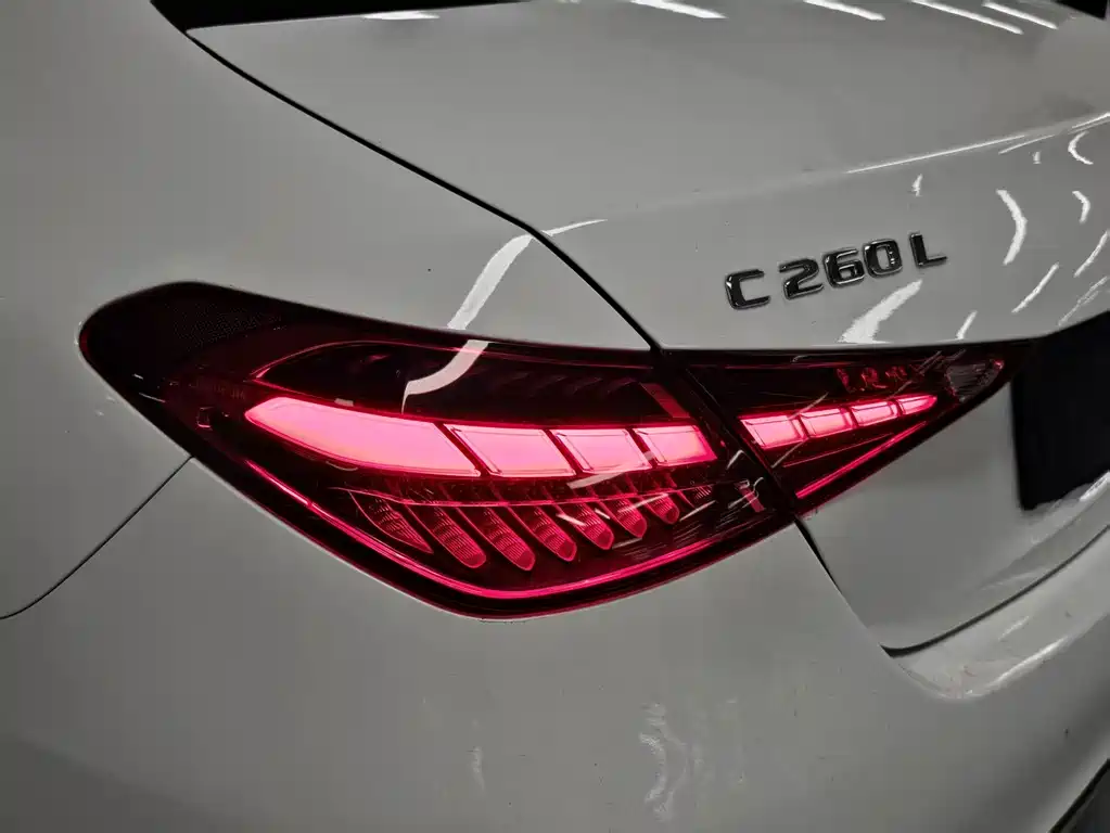 Mercedes-Benz C-Class — миниатюра 24