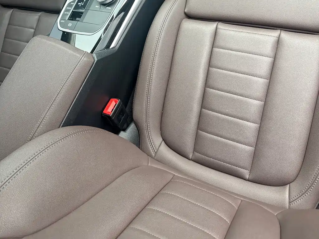 BMW 3 Series - фото 7